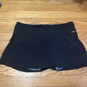 Uniquely Lorna Jane black tennis skirt